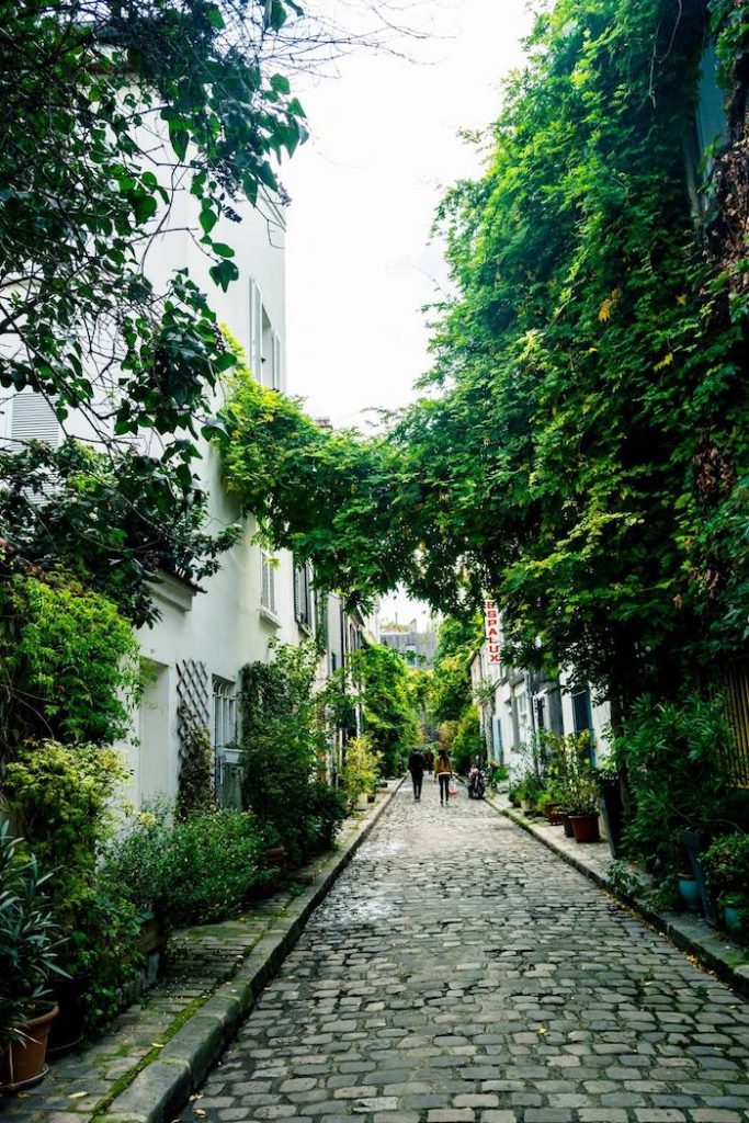 Planning your visit to the Catacombs? Take some extra time to explore the secret streets and markets of the 14th arrondissement! #travel #Paris #france