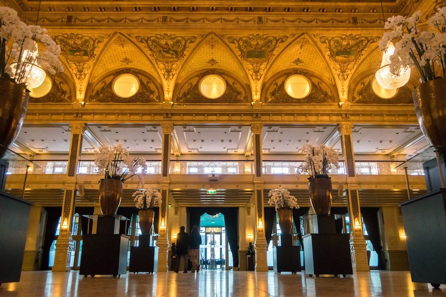 Interior of the Kurhaus of Scheveningen's former concert hall. Read what to do in Scheveningen in this guide to Scheveningen beach! #travel #Scheveningen 