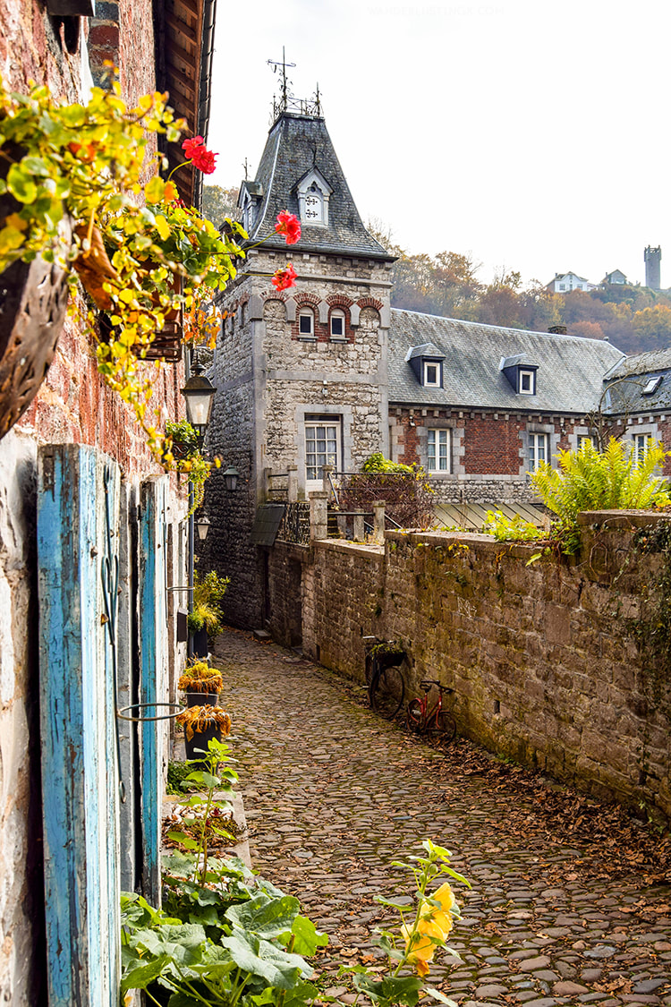 Beautiful street in Durbuy Belgium, a fairy tale city in Europe. Discover why you should visit Durbuy, one of the most beautiful Belgian cities, only a day trip from Brussels. #Belgium #Travel #Europe #Fairytale