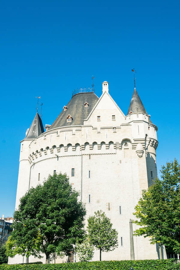 Halle Gate was part of the old city wall in Brussels.  This beautiful park is a must-see during a weekend in Brussels. #travel #brussels #bruxelles