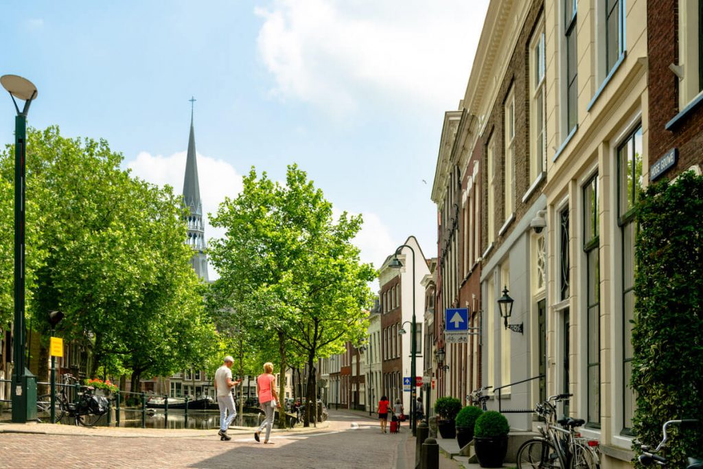 Beautiful streets in the Gouda city center. A stadswandeling through Gouda is one of the best things to do in Gouda. #travel #gouda #netherlands